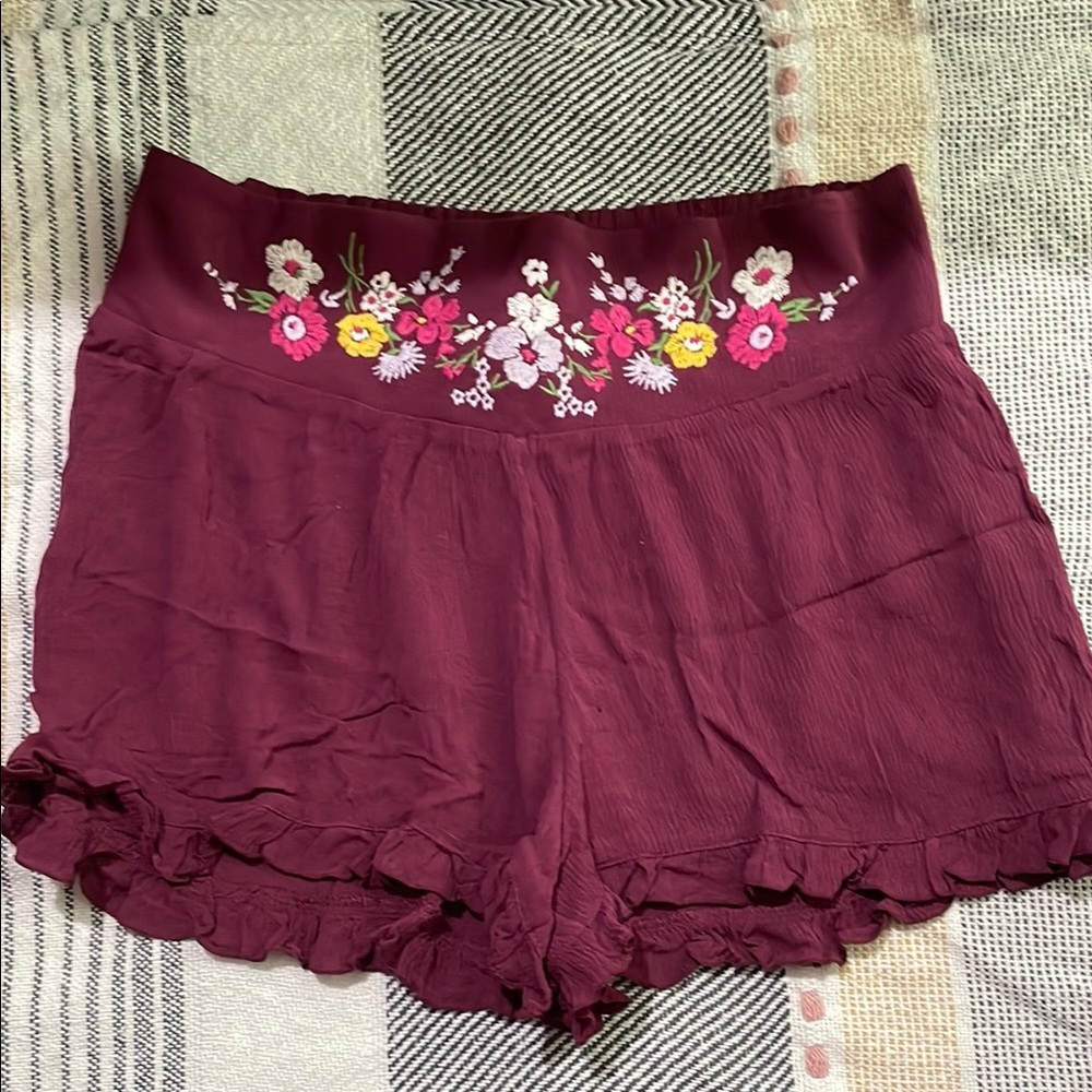 Massimo Purple High Waist Shorts with Floral Embroidery